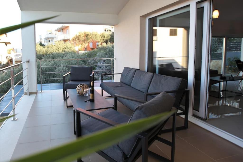 Luxury Villa Lana Apt, Seaview Terrace, Large Outdoor Space, Bbq Trogir Dış mekan fotoğraf